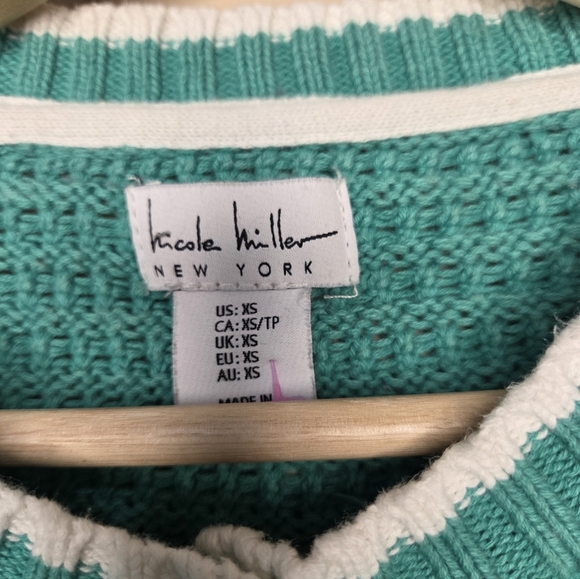 Nicole Miller Cardigan Sweater~Gold Buttons Women Size XS Green Knit Classic - Picture 3 of 13